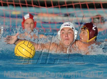 Thumbnail 1 in Los Alamitos vs Esperanza photogallery.