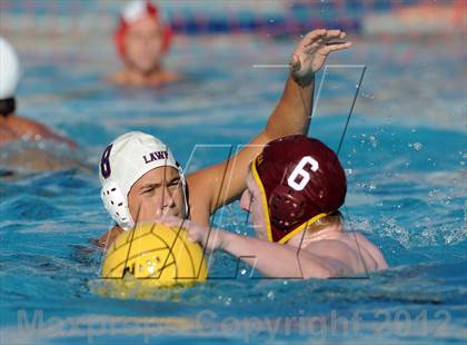 Thumbnail 1 in Los Alamitos vs Esperanza photogallery.
