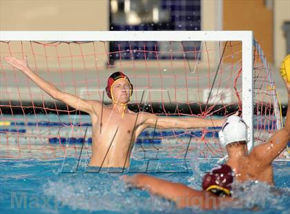 Thumbnail 3 in Los Alamitos vs Esperanza photogallery.