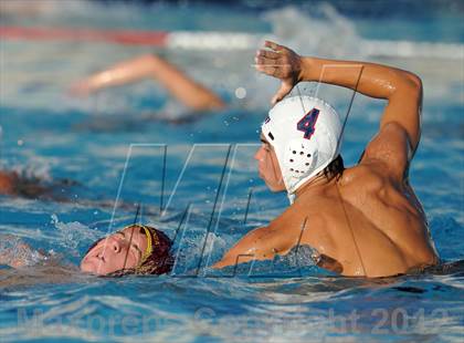Thumbnail 2 in Los Alamitos vs Esperanza photogallery.