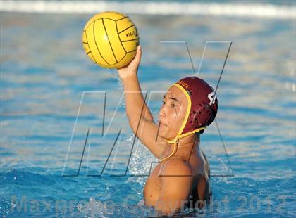 Thumbnail 1 in Los Alamitos vs Esperanza photogallery.