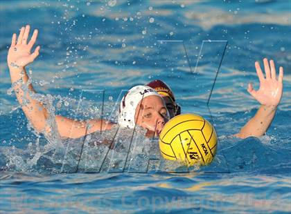 Thumbnail 1 in Los Alamitos vs Esperanza photogallery.