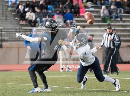 Thumbnail 3 in Valor Christian vs. Grandview (CHSAA 5A Semi-Final) photogallery.