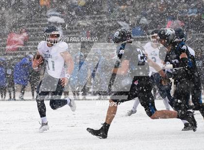 Thumbnail 3 in Valor Christian vs. Grandview (CHSAA 5A Semi-Final) photogallery.