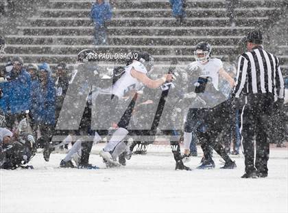 Thumbnail 3 in Valor Christian vs. Grandview (CHSAA 5A Semi-Final) photogallery.