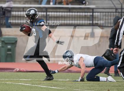 Thumbnail 3 in Valor Christian vs. Grandview (CHSAA 5A Semi-Final) photogallery.