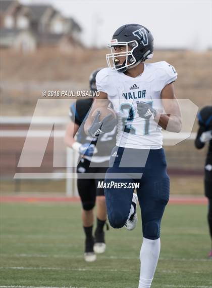 Thumbnail 3 in Valor Christian vs. Grandview (CHSAA 5A Semi-Final) photogallery.