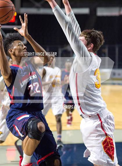 Thumbnail 3 in Mount Tahoma vs. Lindbergh photogallery.
