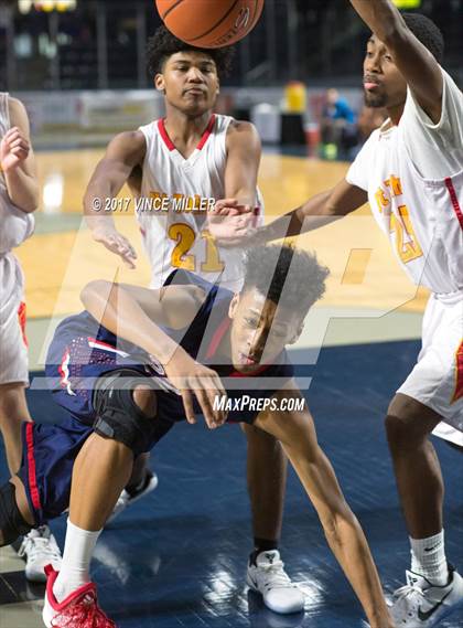 Thumbnail 1 in Mount Tahoma vs. Lindbergh photogallery.