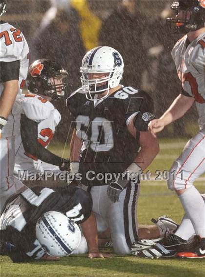 Thumbnail 3 in Ridgefield vs. Staples (CIAC Class LL Quarterfinal) photogallery.