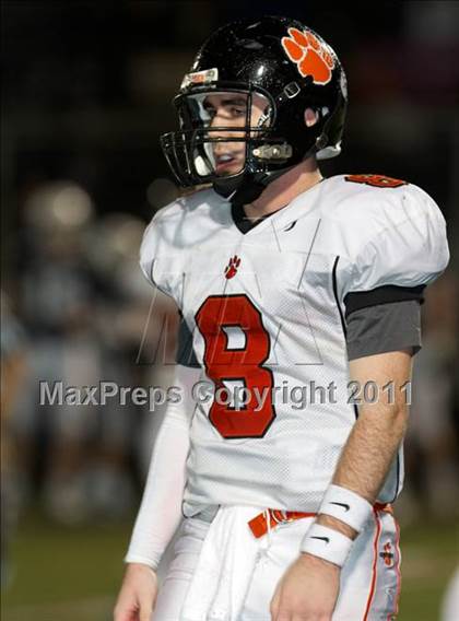 Thumbnail 2 in Ridgefield vs. Staples (CIAC Class LL Quarterfinal) photogallery.