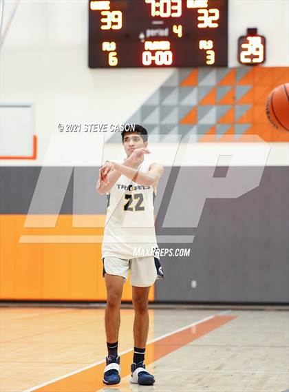 Thumbnail 1 in Oak Ridge vs Granite Bay (Tiger Classic) photogallery.