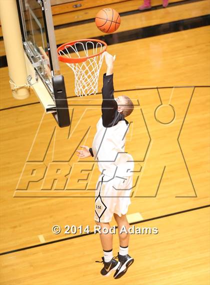 Thumbnail 3 in Grand Island @ Lincoln Southeast photogallery.