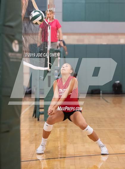 Thumbnail 2 in Tivy vs Taft (Scrimmage) photogallery.