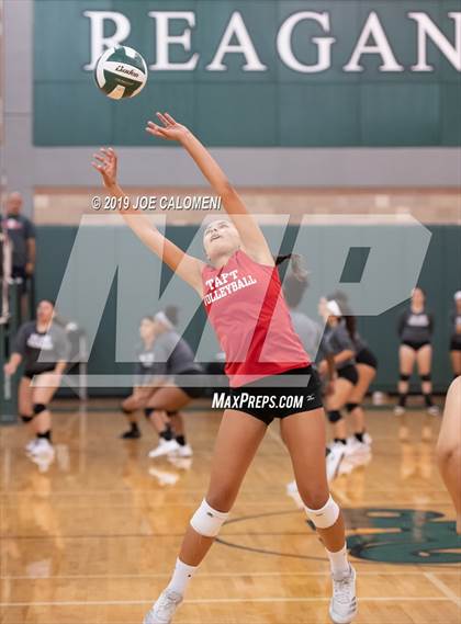 Thumbnail 1 in Tivy vs Taft (Scrimmage) photogallery.