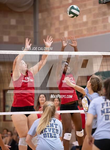 Thumbnail 3 in Tivy vs Taft (Scrimmage) photogallery.
