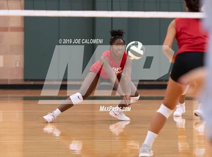 Thumbnail 1 in Tivy vs Taft (Scrimmage) photogallery.