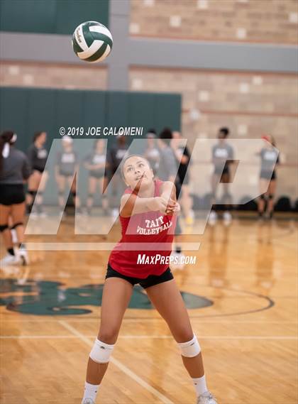 Thumbnail 1 in Tivy vs Taft (Scrimmage) photogallery.