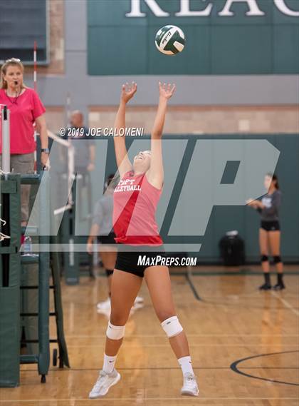 Thumbnail 3 in Tivy vs Taft (Scrimmage) photogallery.