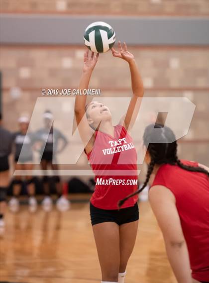 Thumbnail 3 in Tivy vs Taft (Scrimmage) photogallery.