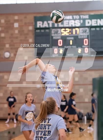 Thumbnail 3 in Tivy vs Taft (Scrimmage) photogallery.