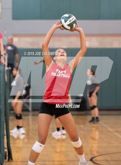 Thumbnail 1 in Tivy vs Taft (Scrimmage) photogallery.