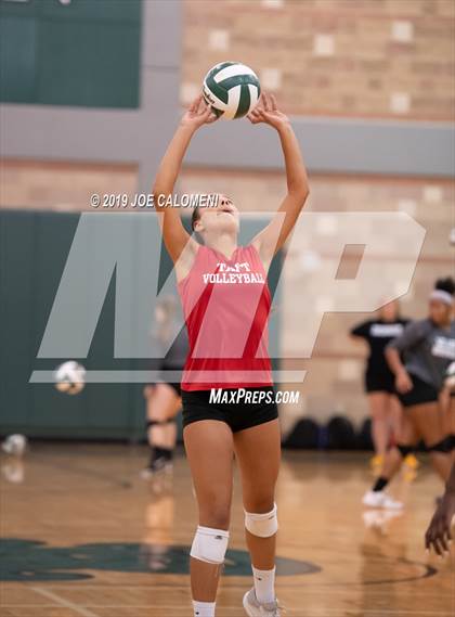 Thumbnail 1 in Tivy vs Taft (Scrimmage) photogallery.