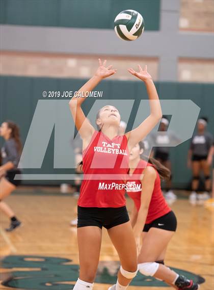 Thumbnail 3 in Tivy vs Taft (Scrimmage) photogallery.