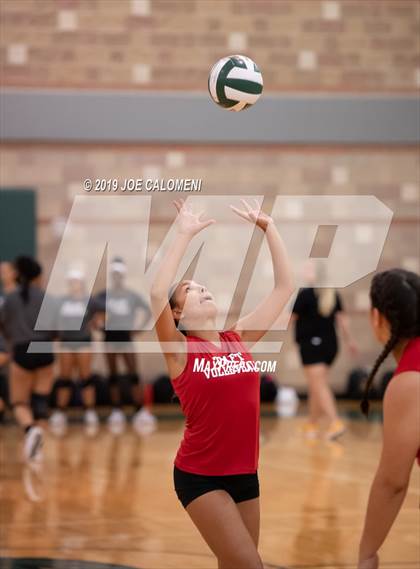Thumbnail 2 in Tivy vs Taft (Scrimmage) photogallery.