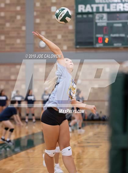 Thumbnail 1 in Tivy vs Taft (Scrimmage) photogallery.
