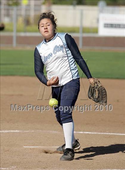 Thumbnail 3 in Foothill @ River City photogallery.