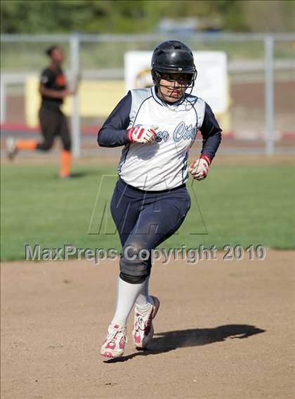 Thumbnail 2 in Foothill @ River City photogallery.
