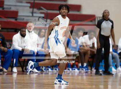 Thumbnail 3 in Spalding vs Central (Screamin' Demon Invitational) photogallery.