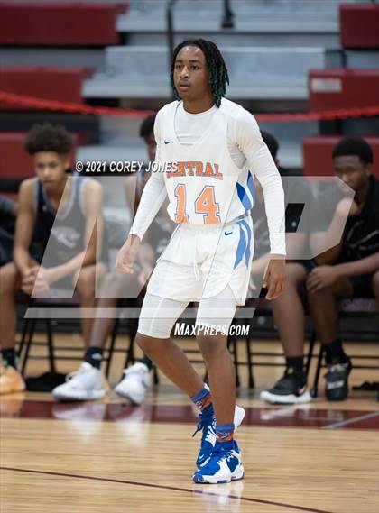 Thumbnail 2 in Spalding vs Central (Screamin' Demon Invitational) photogallery.