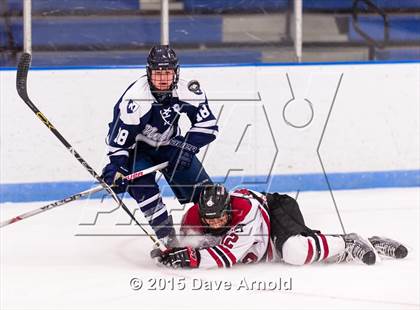 Thumbnail 2 in Tabor Academy vs Nobles & Greenough photogallery.