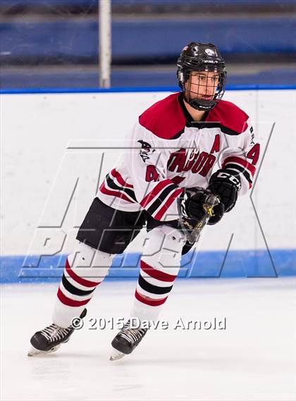 Thumbnail 3 in Tabor Academy vs Nobles & Greenough photogallery.