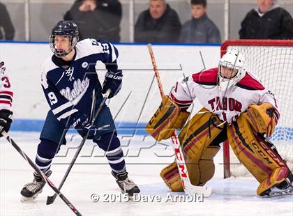Thumbnail 2 in Tabor Academy vs Nobles & Greenough photogallery.