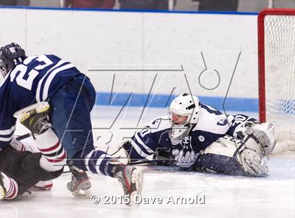 Thumbnail 3 in Tabor Academy vs Nobles & Greenough photogallery.