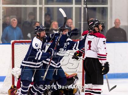Thumbnail 3 in Tabor Academy vs Nobles & Greenough photogallery.