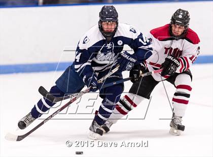 Thumbnail 3 in Tabor Academy vs Nobles & Greenough photogallery.