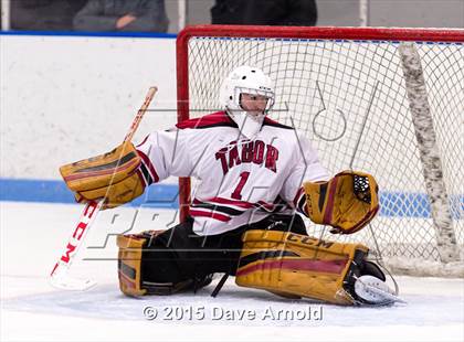 Thumbnail 2 in Tabor Academy vs Nobles & Greenough photogallery.