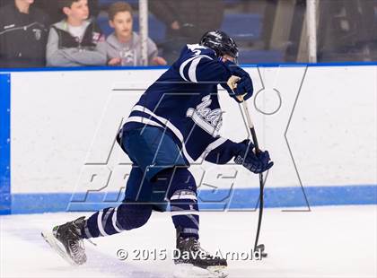 Thumbnail 3 in Tabor Academy vs Nobles & Greenough photogallery.