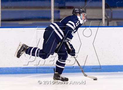 Thumbnail 3 in Tabor Academy vs Nobles & Greenough photogallery.