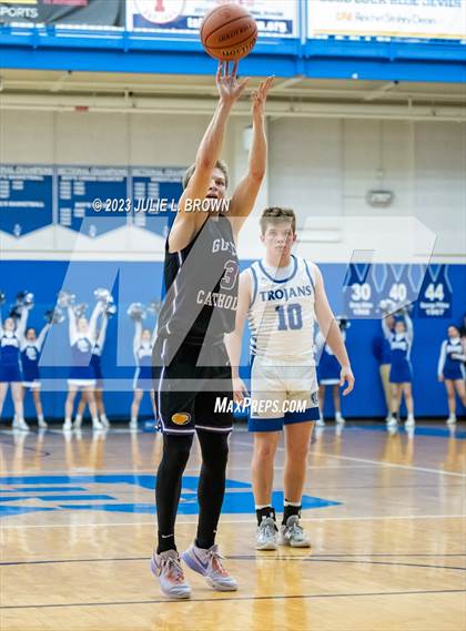 Thumbnail 3 in Guerin Catholic vs. Indianapolis Bishop Chatard (IHSAA 3A Sectional 27 final) photogallery.