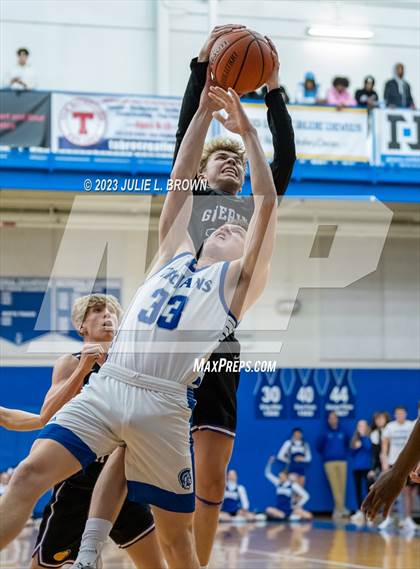 Thumbnail 2 in Guerin Catholic vs. Indianapolis Bishop Chatard (IHSAA 3A Sectional 27 final) photogallery.