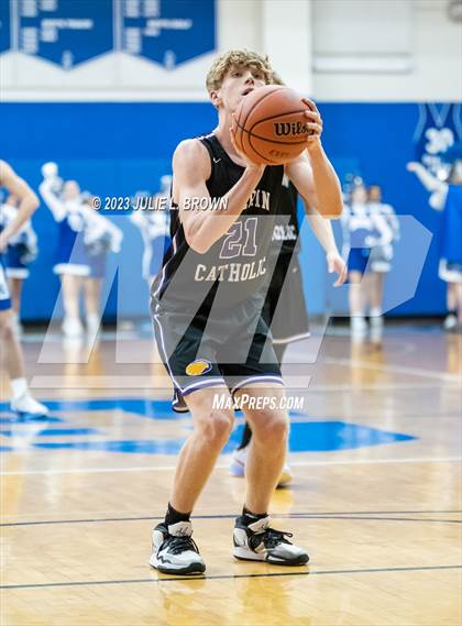 Thumbnail 1 in Guerin Catholic vs. Indianapolis Bishop Chatard (IHSAA 3A Sectional 27 final) photogallery.