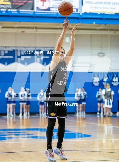 Thumbnail 3 in Guerin Catholic vs. Indianapolis Bishop Chatard (IHSAA 3A Sectional 27 final) photogallery.