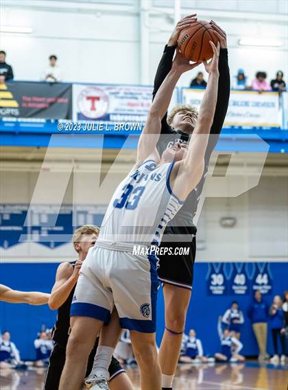 Thumbnail 3 in Guerin Catholic vs. Indianapolis Bishop Chatard (IHSAA 3A Sectional 27 final) photogallery.