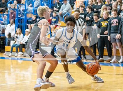 Thumbnail 1 in Guerin Catholic vs. Indianapolis Bishop Chatard (IHSAA 3A Sectional 27 final) photogallery.