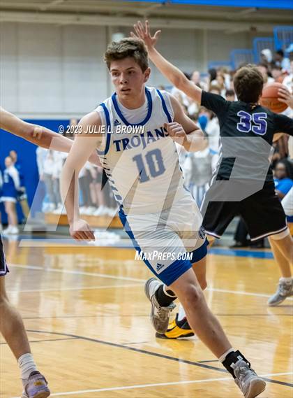 Thumbnail 1 in Guerin Catholic vs. Indianapolis Bishop Chatard (IHSAA 3A Sectional 27 final) photogallery.